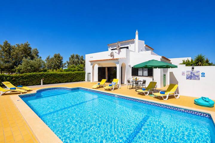 Casa de vacaciones para 6 personas, con Terraza y Jardín en Porches