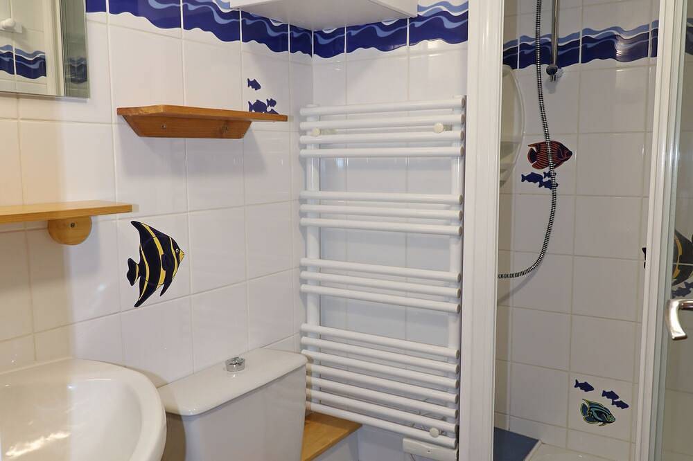 Apartamento entero, 4-person studio, at the foot of the ski and mountain bike slopes (9) in Mouthe-Lac et Mont d’Or, Doubs (desambiguación)