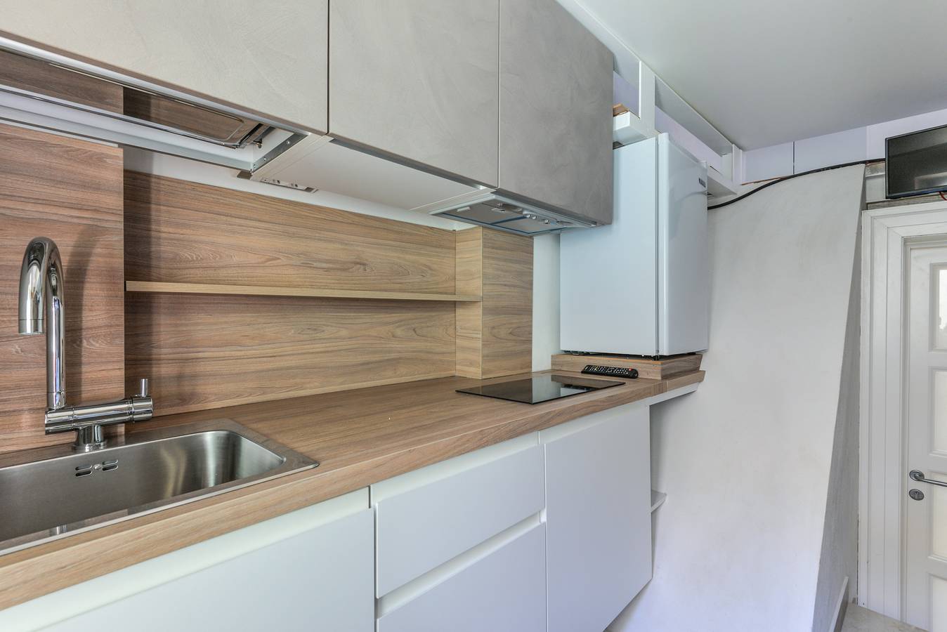 Ganzes Studio, Einzimmerapartment 'Loft Maestrale' mit Wi-Fi und Klimaanlage in Rio Marina, Elba