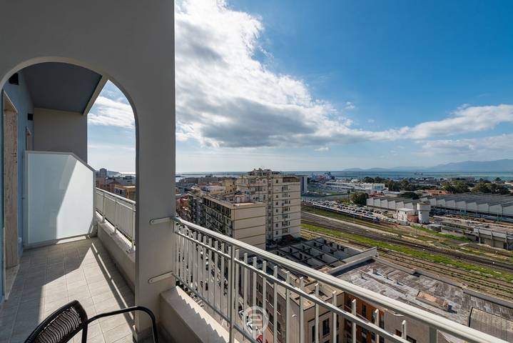 Ferienwohnung für 2 Personen, mit Meerblick und Balkon/Terrasse in Cagliari - 4