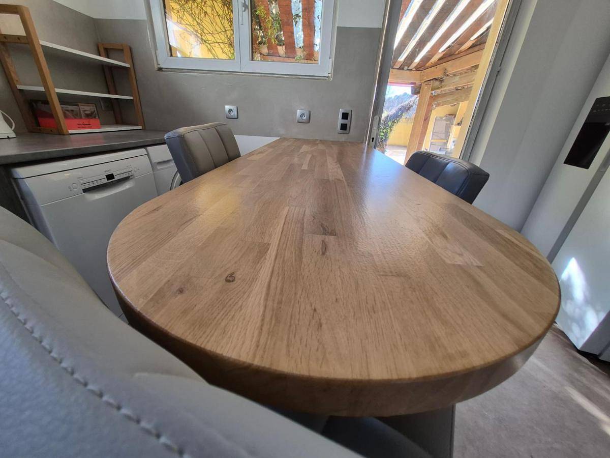 Appartement entier, Studio with Pool View in Vence, Côte méditerranéenne (France)