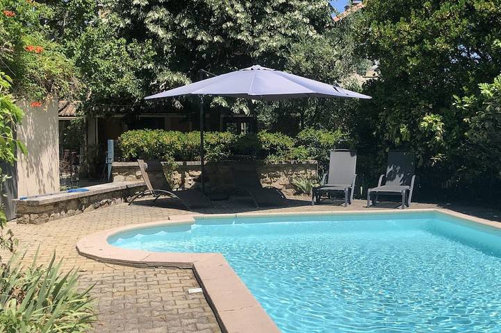 Maison de vacances pour 8 personnes, avec terrasse ainsi que sauna et jardin