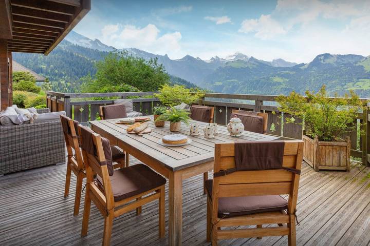 Chalet pour 9 personnes, avec Balcon ainsi que Terrasse et Jardin à Manigod - 3