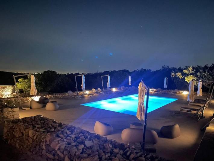 Appartamento per 4 persone, con piscina e panorama nonché giardino, adatto a famiglie con bambini ad Altamura