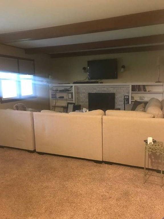 Das Hitchcock House ist ein wunderschönes Haus mit 3 Schlafzimmern und 2 Stockwerken! in Mahoning County