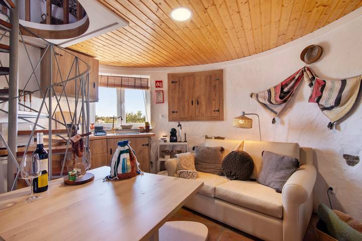 Maison de vacances 'Casa Moinho Da Eira' avec vue sur les montagnes, Wi-Fi et climatisation in Salir, Serra do Caldeirão