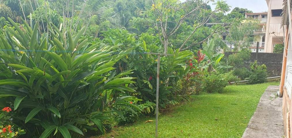 Appartement de vacances pour 5 personnes, avec jardin