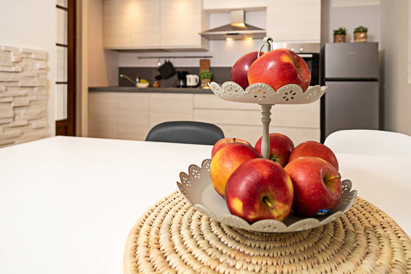 Regarda - "Townhouse 71" mit 2 Schlafzimmer, 2 Badezimmer, Wlan, Klima in Calmasino, Bardolino