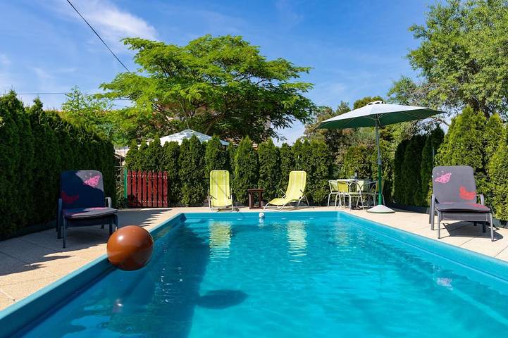 Villa for 4 people, with balcony and garden - 1