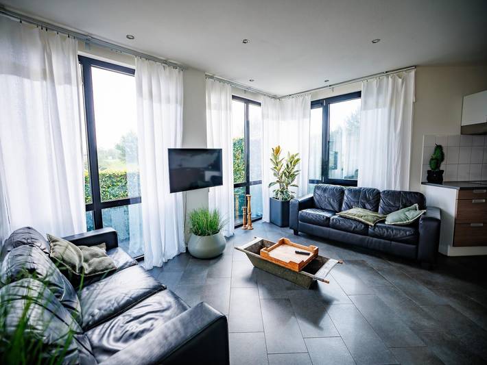 Villa in den Niederlanden mit Hafenblick in Maurik, Gelderland