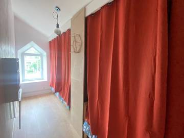 Gîte pour 4 personnes, avec terrasse et vue, animaux acceptés à Vorey