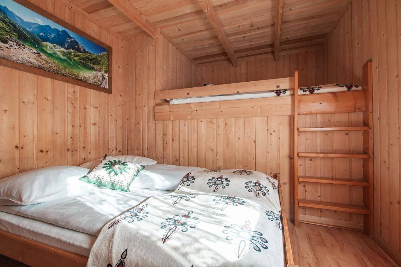 Cały apartament wypoczynkowy, Double Room with Private Bathroom in Leśnica, Karpaty (Polska)