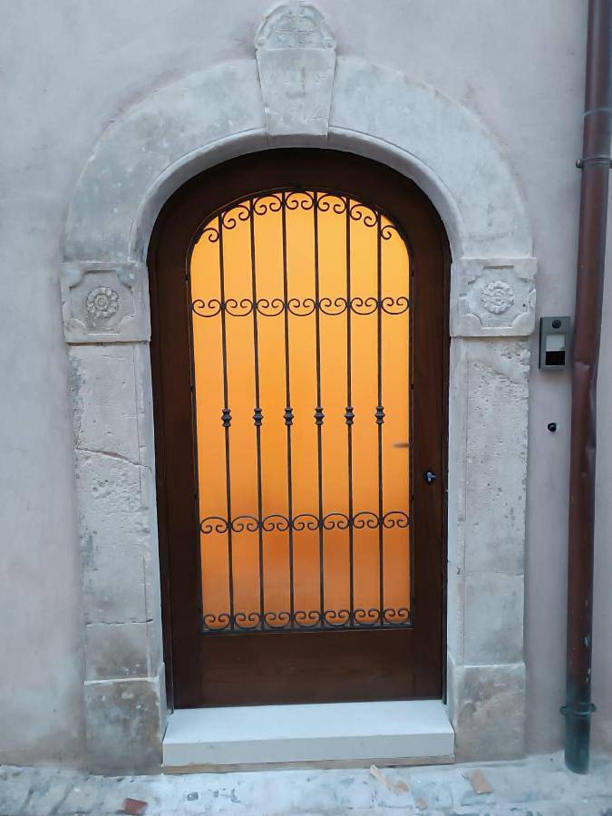 Gîte pour 4 personnes, avec jacuzzi, animaux acceptés à Barisciano - 3