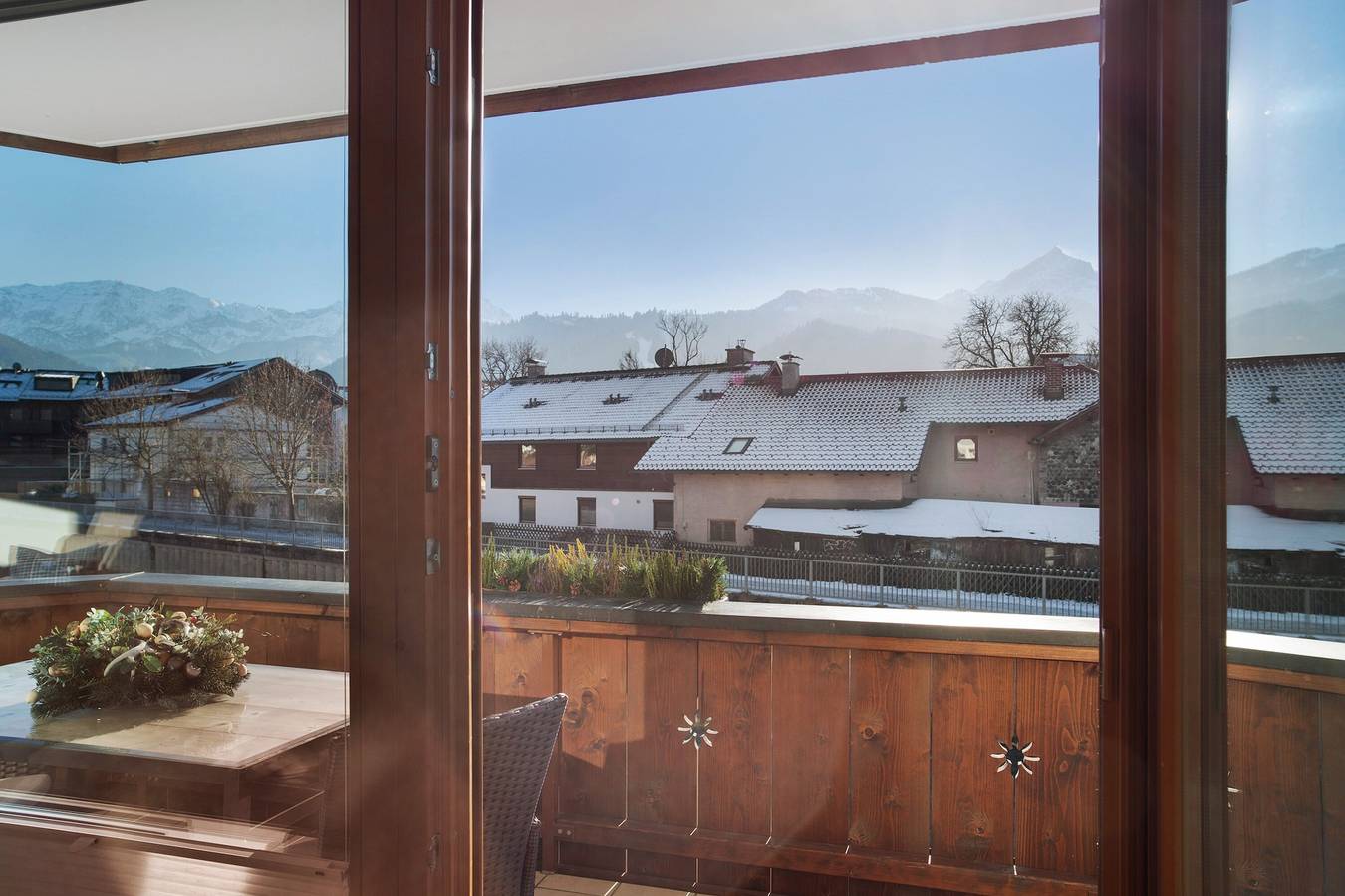 Ganze Wohnung, Ferienwohnung 'Wettersteinblick' mit Bergblick, Gemeinschaftsgarten und Wi-Fi in Garmisch-Partenkirchen, Bayerische Alpen