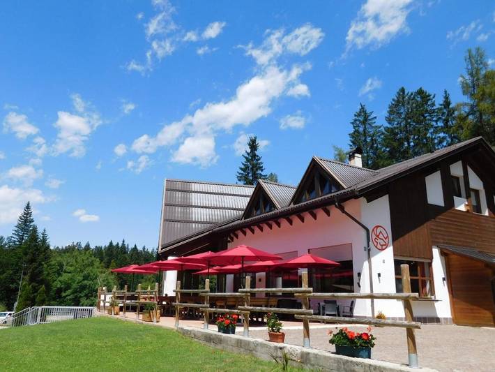 Maison d’hôte pour 2 personnes, avec terrasse et vue à Cavareno