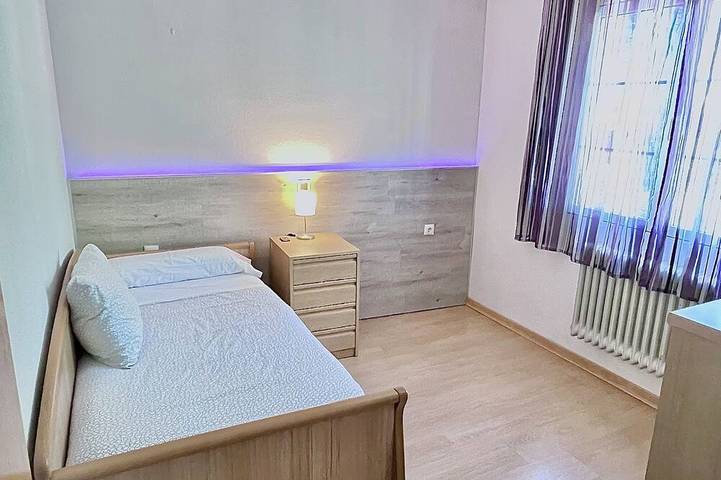 Villa con Piscina Privada, Gran Jardín y Ocio a 20 min de Madrid in Navalcarnero, Área Metropolitana de Madrid