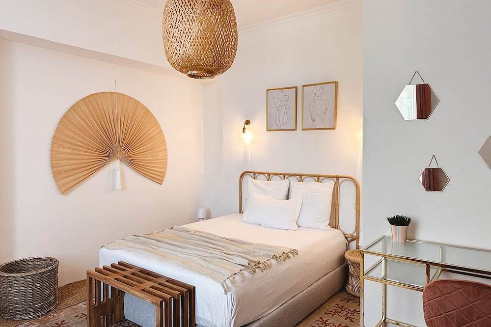 Appartement entier, La Maison de Maître (3 chambres / 6 personnes) in Magalas, Côte méditerranéenne (France)