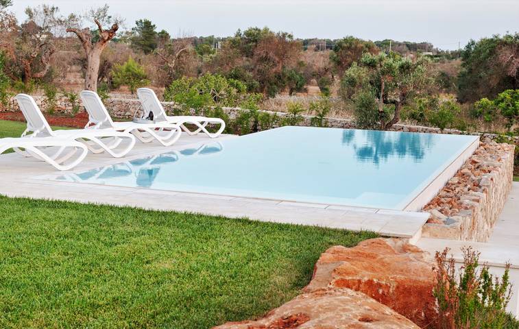 Superior pool villa w/ huge garden in Salve, Gulf of Taranto