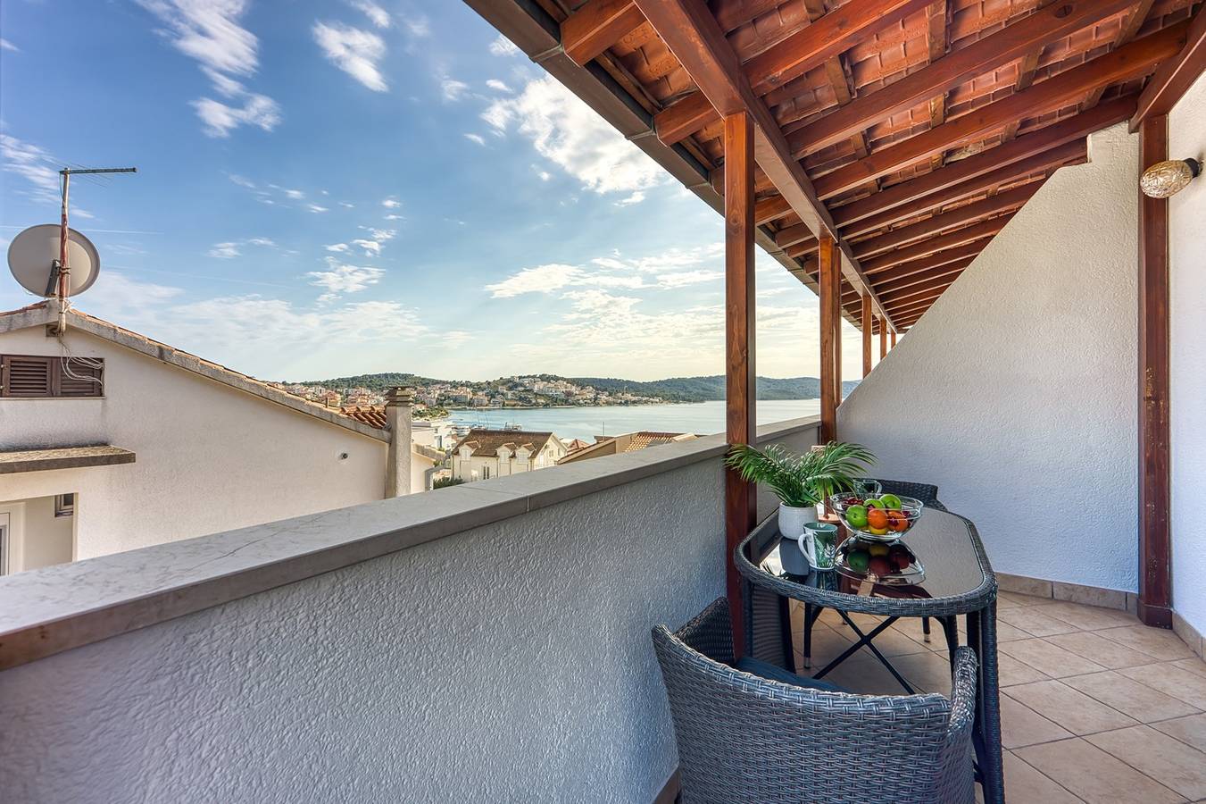 Cijeli apartman, Studio Apartment A6 / 2. floor in Okrug Gornji, Ciovo