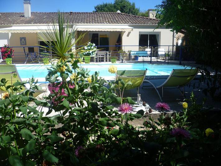 Chambre d’hôte pour 3 personnes, avec piscine et jardin au Parc Naturel Régional du Marais poitevin - 4