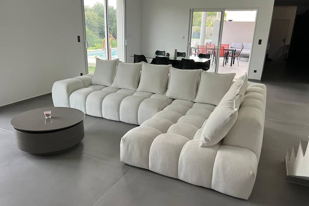 Prestigious villa in Tulette, Nyons region
