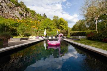 Chambre d’hôte pour 2 personnes, avec vue ainsi que jardin et piscine à Autun