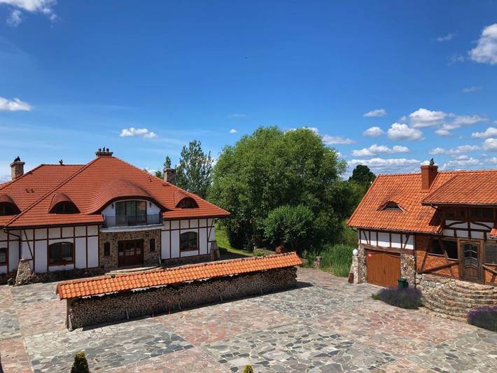 Ferienwohnung für 20 Personen, mit Garten und Sauna sowie Whirlpool und Balkon