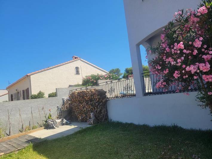 Villa pour 10 personnes, avec vue ainsi que jardin et piscine, animaux acceptés à Canet-en-Roussillon - 3
