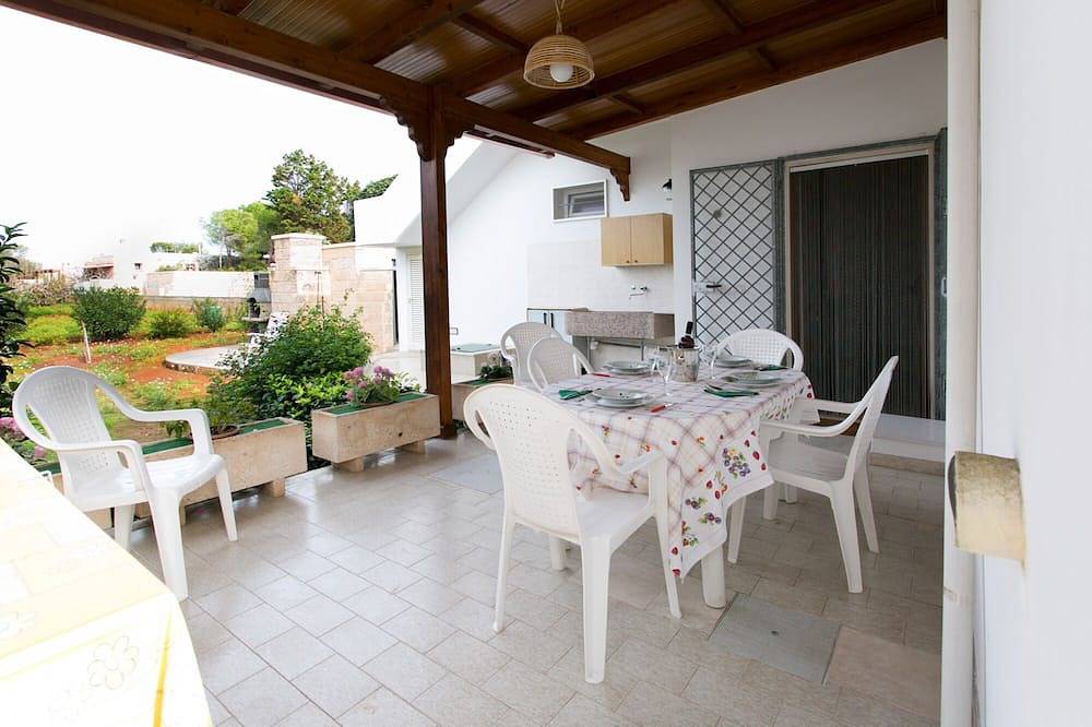 Villa per 8 Persone in Torre Suda, Racale