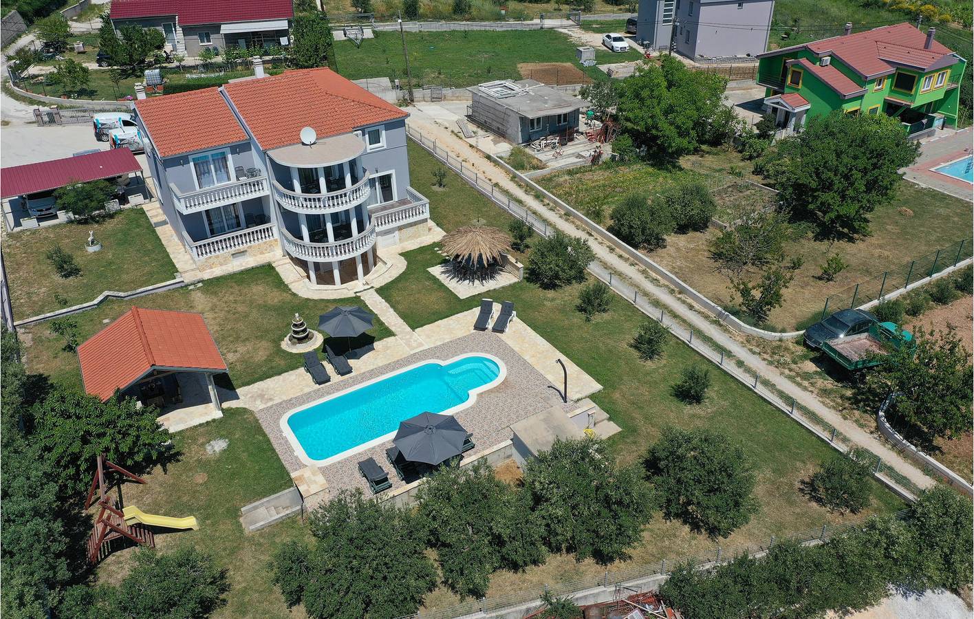 Ferienhaus für 15 Personen mit Terrasse in Kastel Novi, Kaštela