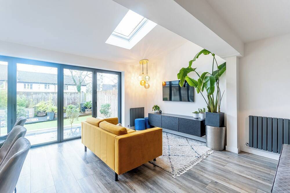 Comfortable 3 bedroom Home | Chelmsford | Sleeps 5 - Pass the Keys in Springfield (Chelmsford), Chelmsford