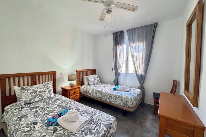 Gemütliche Villa im Las Terracitas / Internet & beheizter Pool + Alarm + Englisch Tv in Playa Blanca, Yaiza