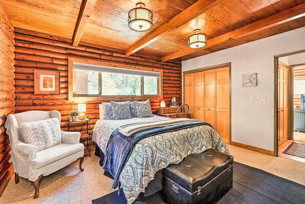 Dog-Friendly Kings Beach Log Cabin w/ Hot Tub! in Kings Beach, Placer County