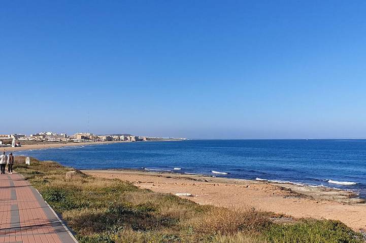 Vakantieappartement voor 4 personen, with balkon and whirlpool as well as zwembad in La Mata