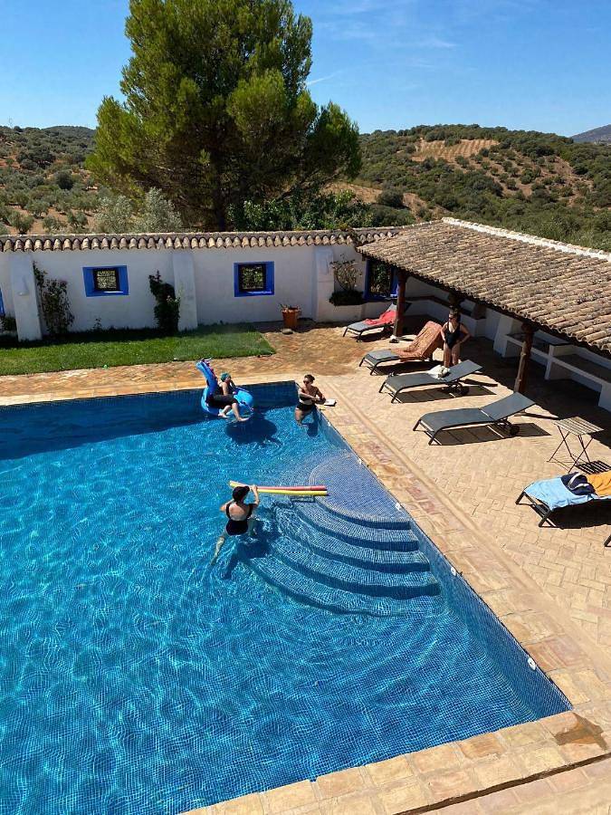 Casa rural para 20 personas, con terraza y piscina además de vistas y jardín en Loja - 2