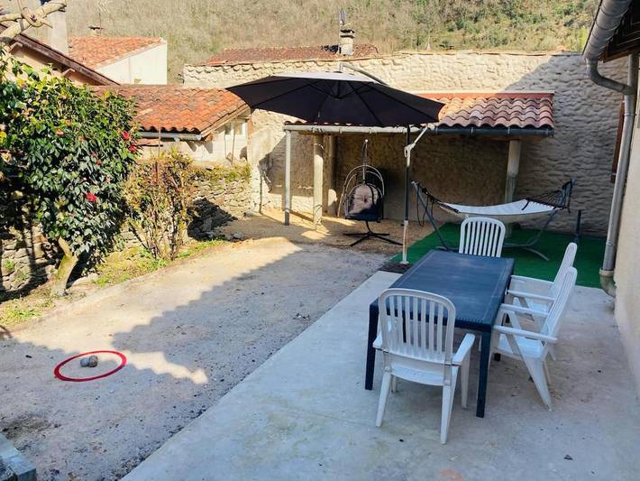 Location de vacances pour 16 personnes, avec Terrasse à Burlats