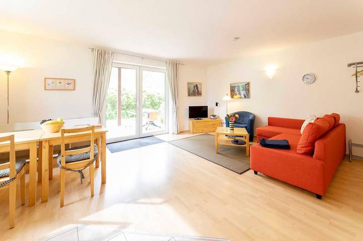 Ferienpark für 2 Personen, mit Terrasse und Sauna in Röbel-Müritz