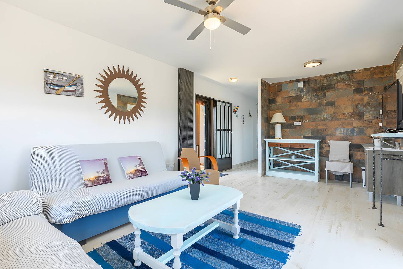 Maison de vacances « L'historia Dels Iaios » avec vue sur la montagne, terrasse privée et Wi-Fi in Jávea, Costa Blanca