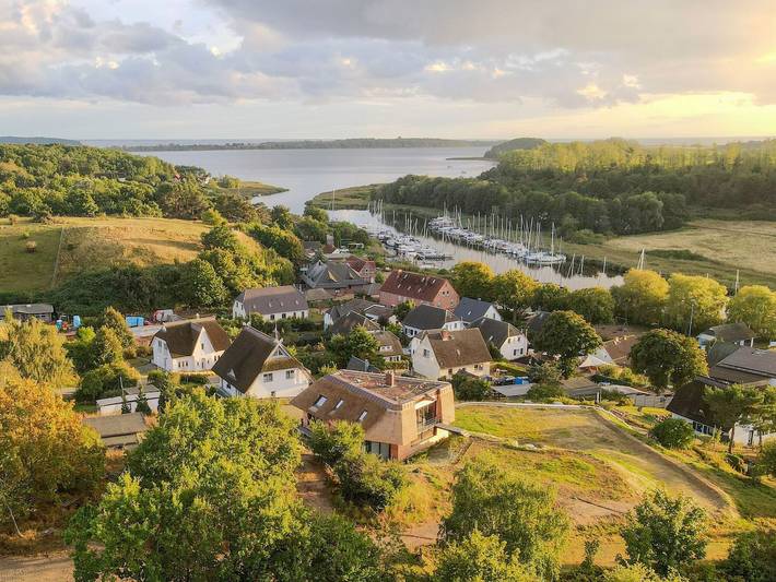 Ferienhaus für 6 Personen, mit Terrasse und Seeblick sowie Garten und Ausblick, mit Haustier auf der Halbinsel Mönchgut - 2