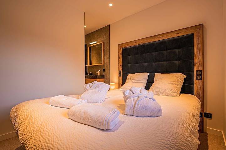 Gîte pour 14 personnes, avec balcon et jacuzzi à Saint-Jean-de-Belleville - 3