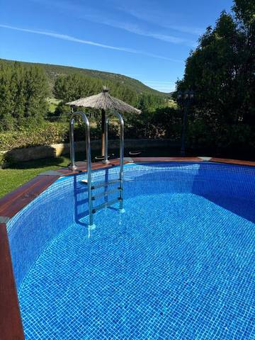 Hôtel pour 2 personnes, avec vue ainsi que jardin et piscine à Sigüenza