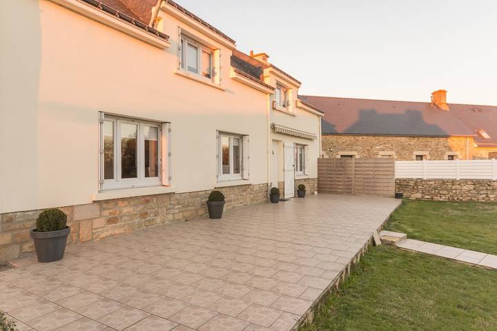 Gîte pour 6 personnes, avec jardin à Brech - 3