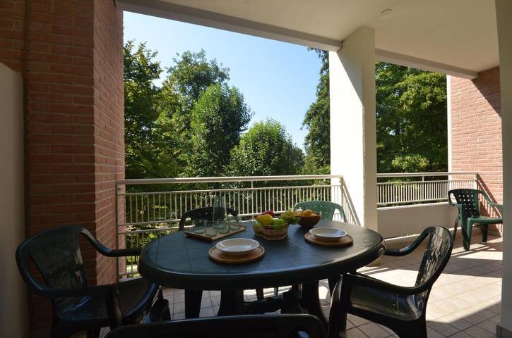 Vakantiewoning voor 6 personen, with Balkon and Tuin as well as Kinderzwembad and Zwembad in Bibione Pineda
