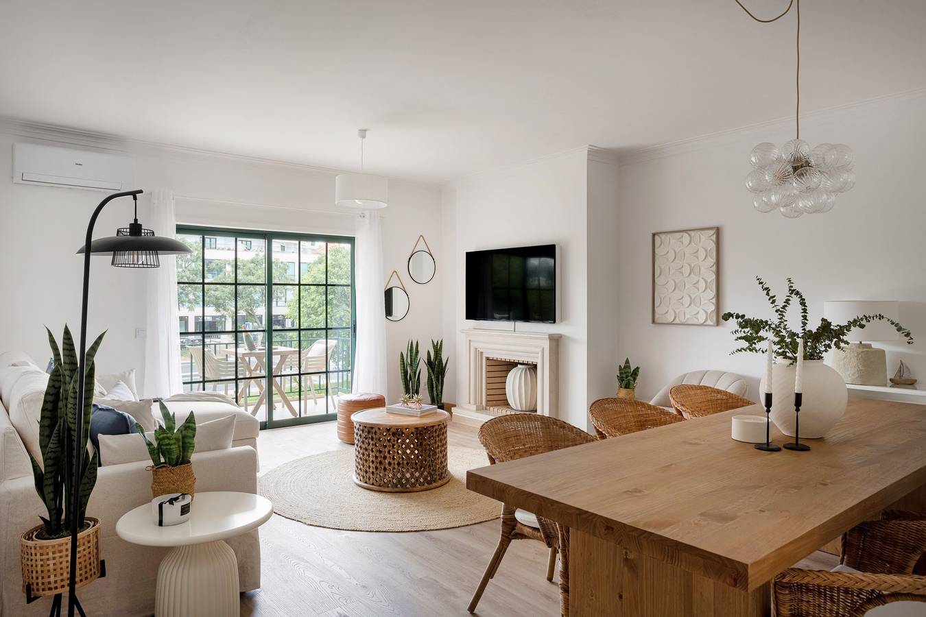 Ganze Wohnung, Carcavelos Terrace & Beach Apartment in Carcavelos e Parede, Costa de Lisboa