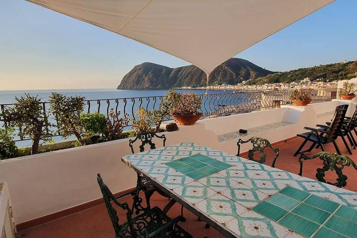 Ferienhaus für 8 Personen, mit Balkon in Lipari