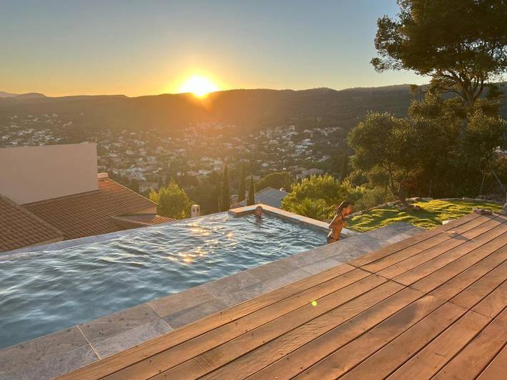 Villa for 10 people, with pool and hot tub as well as garden - 1