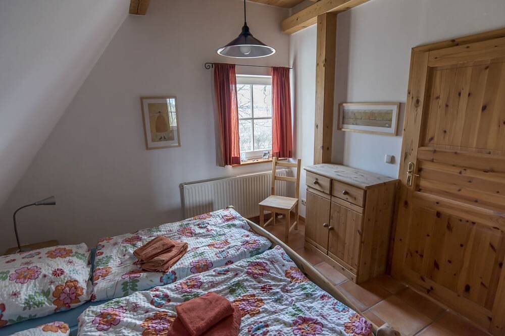 Ganze Wohnung, Ferien unter dem Reetdach auf Rügen - Wohnung 4 in Altenkirchen, Rügen