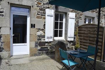 Gîte pour 2 personnes, avec terrasse dans Plage De La Banche Binic