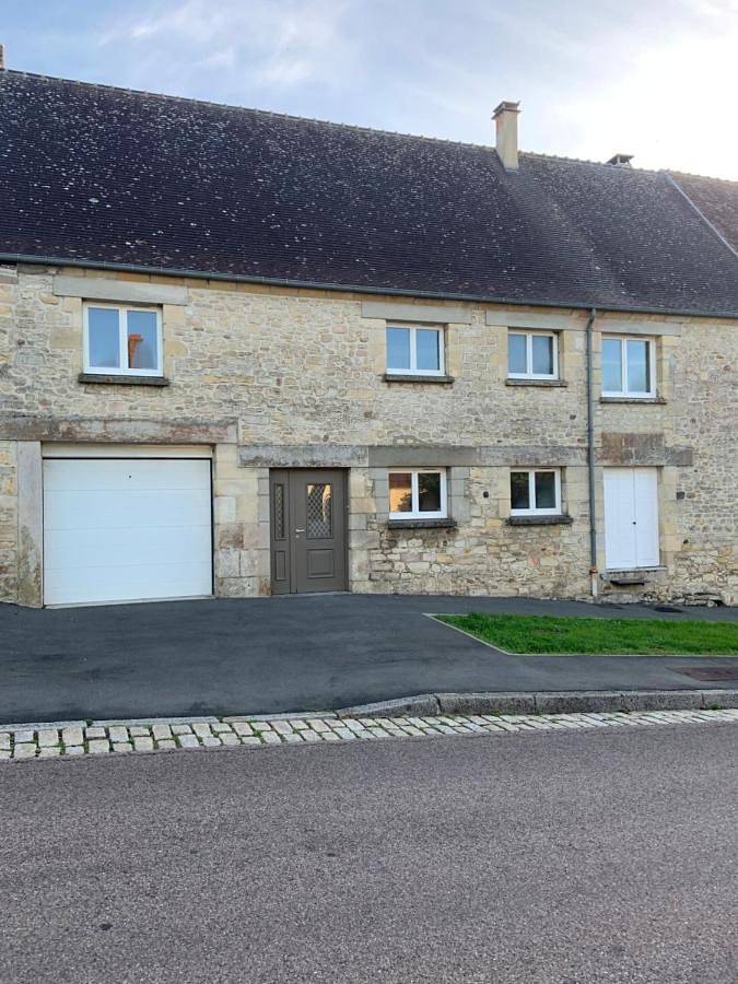Hôtel pour 8 personnes, avec piscine et vue ainsi que terrasse et jardin à Silly-en-Gouffern - 4