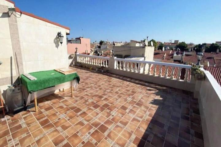 Ferienhaus für 9 Personen, mit Balkon - 1